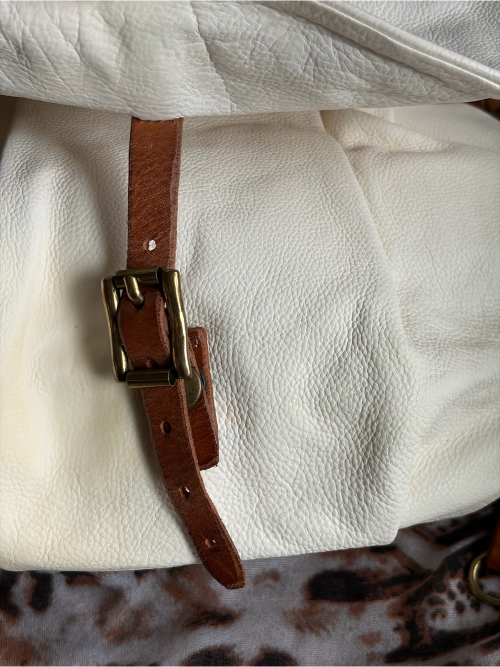 NWT A.S. 98 Leather bag in Milk/Natural Color Leather hand carry or Shoulder Bag - Picture 4 of 10